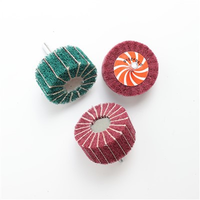 Netkané lamelové kolo se stopkou